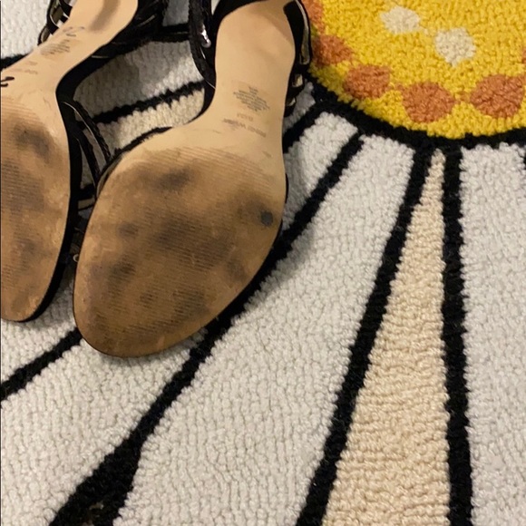 Heels - Picture 4 of 6